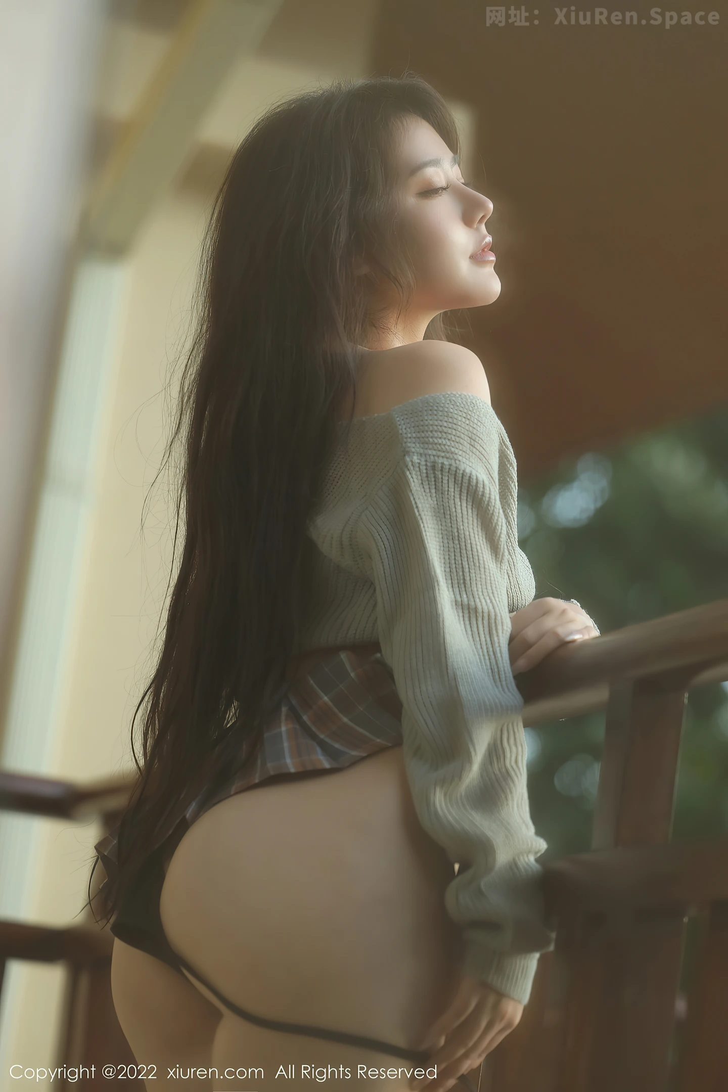 图片[5]-[XiuRen秀人网]VOL.4662 女神Manuela玛鲁娜海南岛旅拍私房露性感比基尼秀翘臀诱惑写真64P-秀人网官方网站
